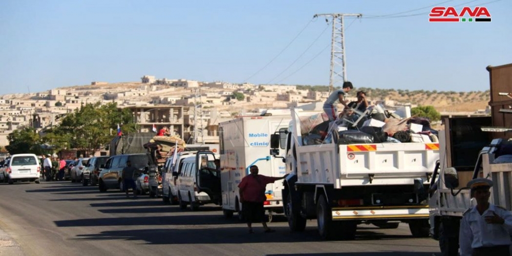 عودة عدد من العائلات إلى قرية حيش التي حررها الجيش بريف إدلب بعد تأمين المرافق الخدمية   