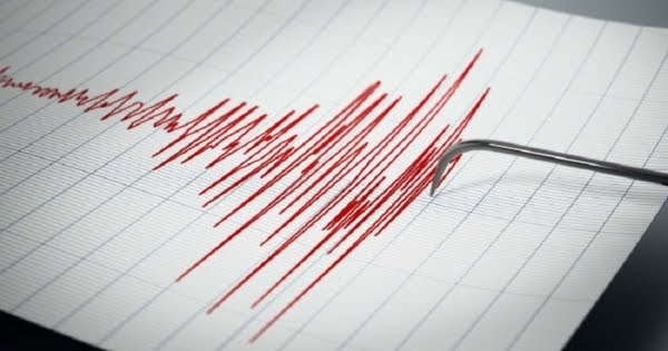 زلزال بقوة 5,7 درجات ضرب مدينة جلكرد في جنوب غرب إيران