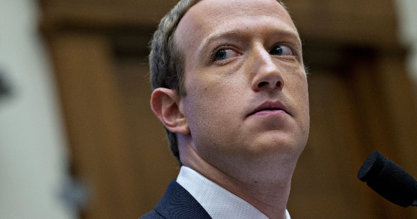 الرئيس التنفيذي لفيسبوك ردًا على الكونغرس الأميركي: لا نغلّب الأرباح المالية على السلامة
