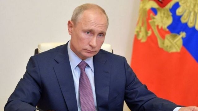 الرئيس الروسي يدعو إلى التحول للمعاملات بالعملة الوطنية بين دول الاتحاد الأوراسي