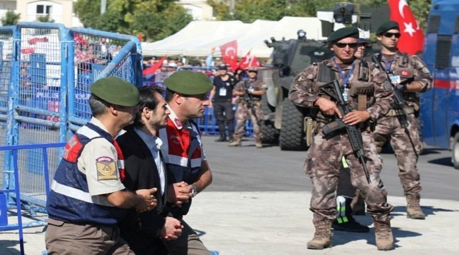 الأمن التركي يعتقل 158 عسكرية بمزاعم المشاركة في انقلاب مزعوم عام 2016