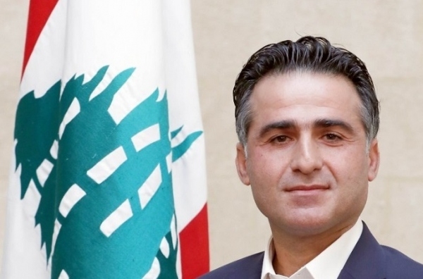 وزير الأشغال في لبنان: مجلس الوزراء كلفني رسميا بالتواصل مع سورية   