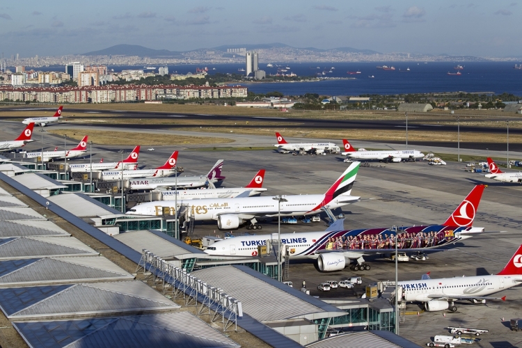 مطار أتاتورك المخصص للرحلات الرئاسية أصبح بؤرة لتهريب السلاح والمخدرات