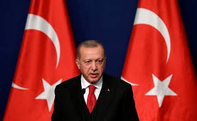 أردوغان لشباب تركيا : أنا اذكى رئيس في العالم