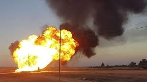 إيران تسيطر على الحريق الناجم عن انفجار خط أنابيب نفطي