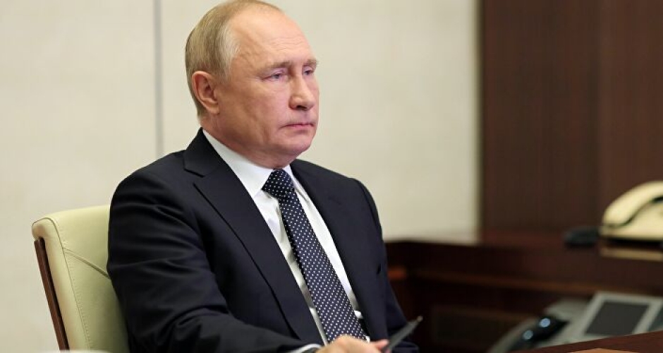 بوتين:يجب أن تستمر الدبلوماسية الروسية في المساهمة بعودة العلاقات السورية العربية