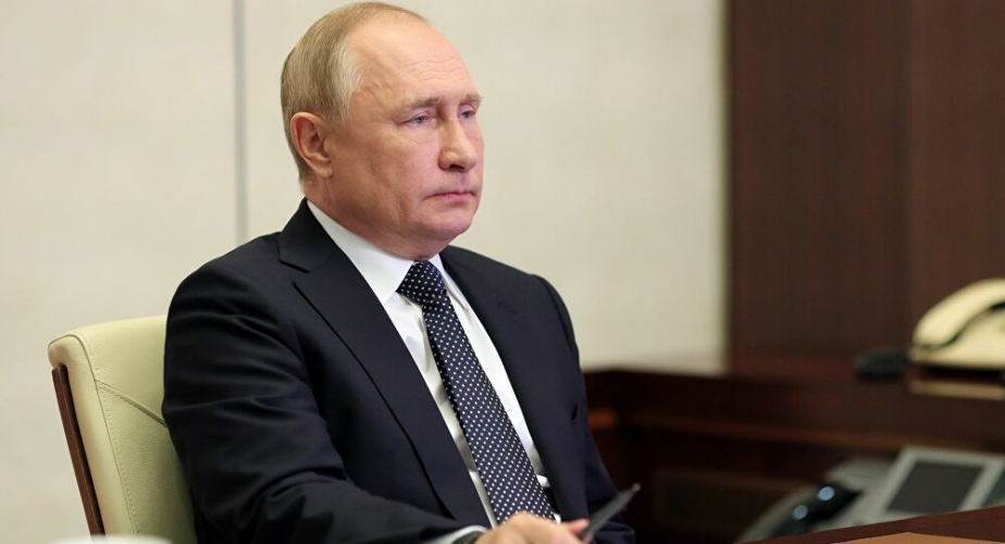 الرئيس الروسي يعلن تلقيه جرعة معززة من لقاح 