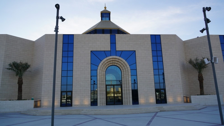 البحرين تفتتح أكبر كنيسة كاثوليكية في الخليج العربي