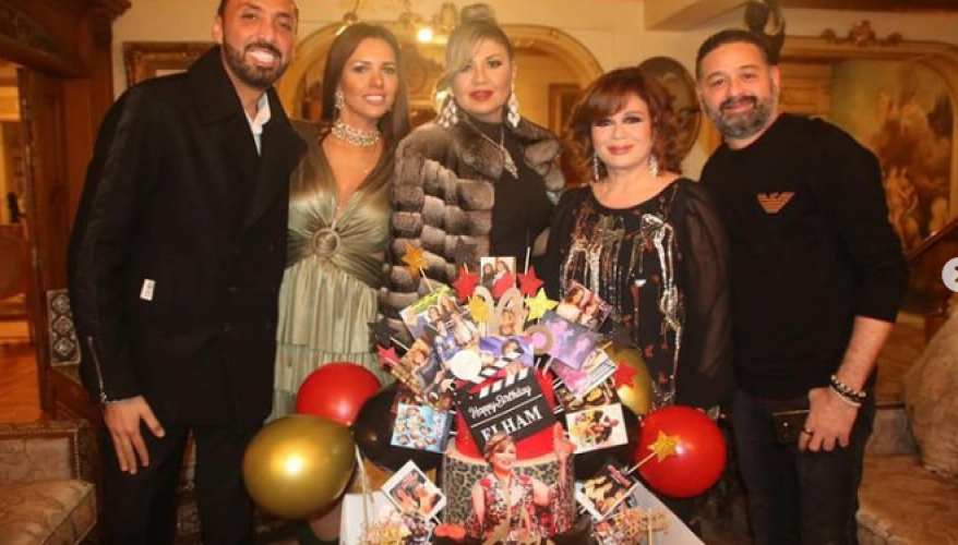 إلهام شاهين تحتفل بعيد ميلادها الـ 61 بحضور عدد كبير من الفنانين!