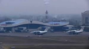 هبوط أول طائرة مدنية في مطار ألما آتا منذ بدء أعمال الشغب في كازاخستان