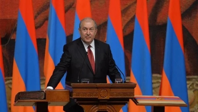 رئيس أرمينيا يعلن استقالته نتيجة الانقسام الداخلي
