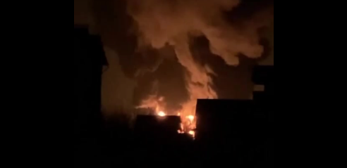 اشتعال النيران في مستودع نفط يزود القوات المسلحة الأوكرانية بالوقود