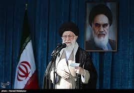 الخامنئي: الشعب الإيراني هزم سياسة العقوبات والحصار