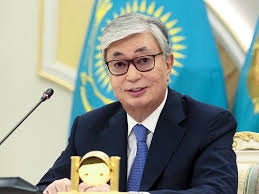 حكومة كازاخستان تقدم خطة لإصلاحات سياسية واقتصادية