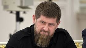 الرئيس الشيشاني: على القوات الروسية دخول كييف وانتزاعها