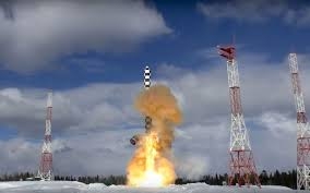 وزارة الدفاع الروسية: صاروخ / سارمات / الأقوى والأبعد مدى على مستوى العالم ويحظى بمواصفات فريدة
