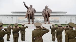 كوريا الشمالية تشيد بقدراتها العسكرية عشية ذكرى تأسيس جيشها