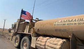 الاحتلال الأمريكي يجهز عشرات الصهاريج المحملة بالنفط السوري المسروق لتهريبها الى العراق