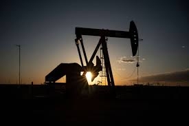 تراجع أسعار النفط مع في اسبوع متقلب الاسعار