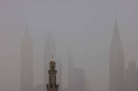 الإمارات العربية المتحدة تحذر مواطنيها بعد وصول العواصف الترابية إليها