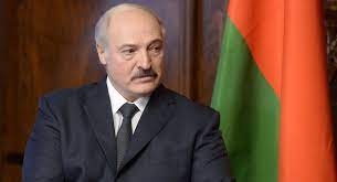 رئيس بيلاروسيا لوكاشينكو يدعو الجيش للاستعداد للرد على أي اعتداء