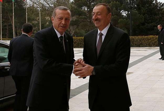الرئيس التركي رجب أردوغان يصل أذربيجان في زيارة تلبية لدعوة من رئيسها