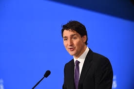 رئيس الوزراء الكندي / ترودو/ يعلن إصابته بفيروس كورونا