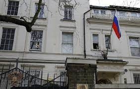 بريطانيا تمنع السفير الروسي والدبلوماسيين الروس من زيارة البرلمان البريطاني