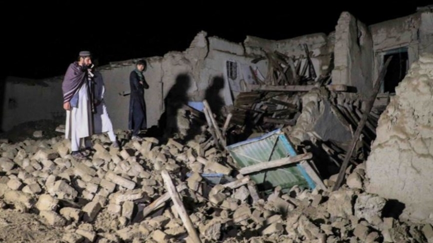 عدد قتلى زلزال أفغانستان المدمر يرتفع إلى 1500 شخص