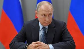 بوتين: الأمريكيين يحتفظون بـ ذخيرة نووية في أوروبا ونحن ملزمون بضمان دولة الاتحاد (روسيا بيلاروسيا)