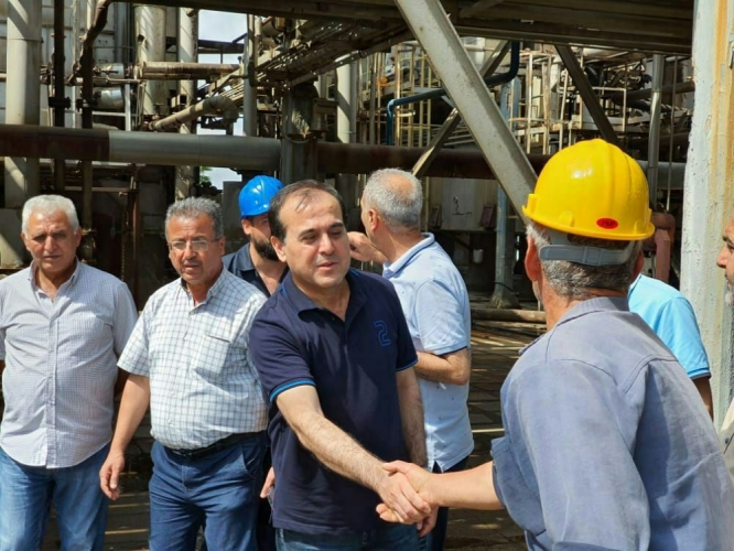 وزير النفط والثروة المعدنية يثني على جهود عمال مصفاة بانياس خلال تفقده لعمل المصفاة