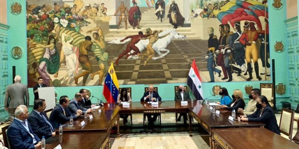 تعيين رئيس وأعضاء لجنة الصداقة البرلمانية السورية الفنزويلية رسمياً خلال حفل في العاصمة كاراكاس