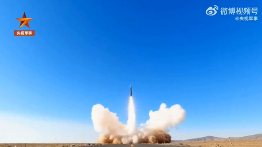 لأول مرة وفي سابقة من نوعها الصين تنشر لقطات لصاروخها الفرط صوتي