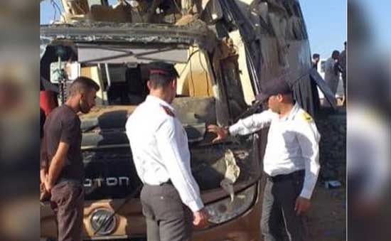 حادث بولمان على طريق دمشق السويداء يسفر عن مصرع شخصين وإصابة 32