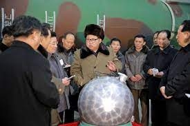 كوريا الشمالية تعلن أنها دولة نووية وتجيز تنفيذ ضربات وقائية