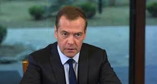 ميدفيديف: استخدام أي أسلحة بما فيها النووية ممكن للدفاع عن الأراضي التي انضمت إلى روسيا