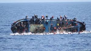 ضحايا المركب الغارق ترتفع إلى 61 ضحية و 20 ناجِ
