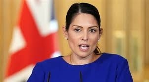 استقالة وزيرة الداخلية البريطانية لتكون ثاني استقالة من حكومة تراس قبل أن تكمل شهرين من تشكيلها
