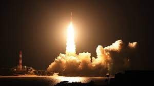 الدفاع اليابانية تدرس احتمال إطلاق 50 قمراً صناعياً صغيراً إلى المدار للكشف عن إطلاق الصواريخ