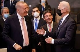 على هامش قمة مجموعة العشرين.. الرئيسان التركي والامريكي يؤكدان على ضرورة استمرارية صفقة الحبوب