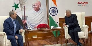 الوزير المقداد يلتقي نائب رئيس الهند وبحث لآخر المستجدات
