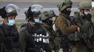 قوات الاحتلال الإسرائيلي تعتقل قادة في حركة حماس 