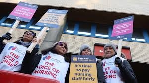 بريطانيا .. إضراب غير مسبوق يشل القطاع الصحي   