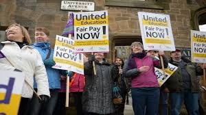 بريطانيا تشهد إضراب لعشرات آلاف موظفي الجامعات لمدة 18 للمطالبة برفع الرواتب