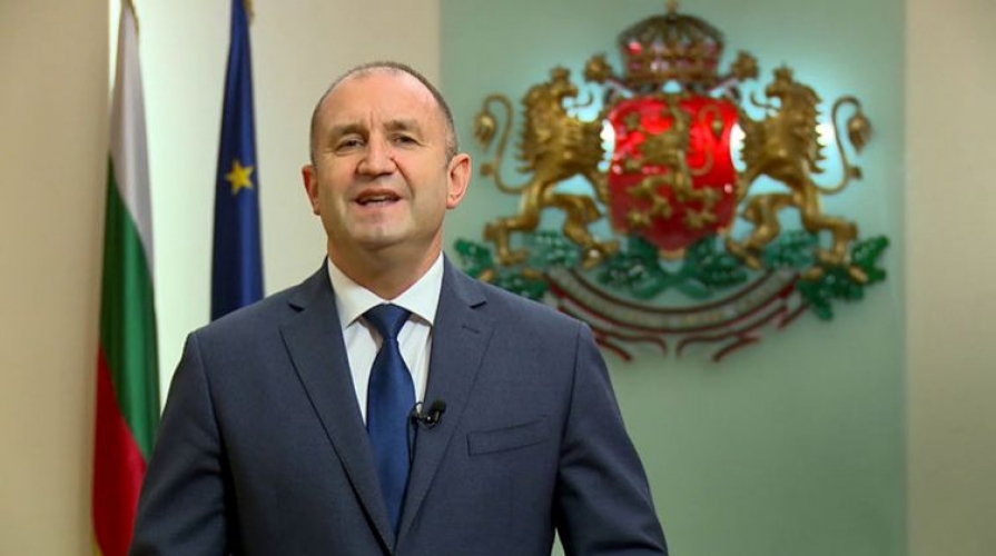 الرئيس البلغاري يدعو إلى وقف إمداد كييف بالأسلحة لأنه يمكن أن يؤدي إلى صراع عالمي
