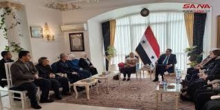 المستشارة بثينة شعبان تلتقي طلبة سورية في طهران وتؤكد على دورهم في بناء الوطن