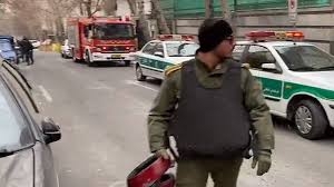 مقتل ضابط أذري بهجوم مسلح على سفارة أذربيجان في طهران.. والشرطة تعتقل المنفذ 