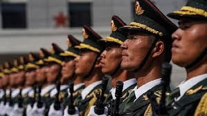 الرئيس الصيني يوقع أمرا بشأن إعلان لوائح خاصة بتكريم الجنود