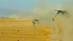 طائرات مجهولة تستهدف مجموعة شاحنات في منطقة البوكمال شرقي سورية قادمة من العراق