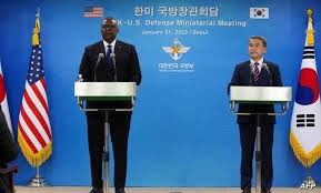 وزير الدفاع الأمريكي.. ملتزمون باستخدام الأسلحة التقليدية والنووية لحماية كوريا الجنوبية